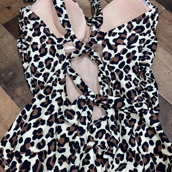 Kona Sol swimsuit leopard NWOT medium - Picture 3 of 7